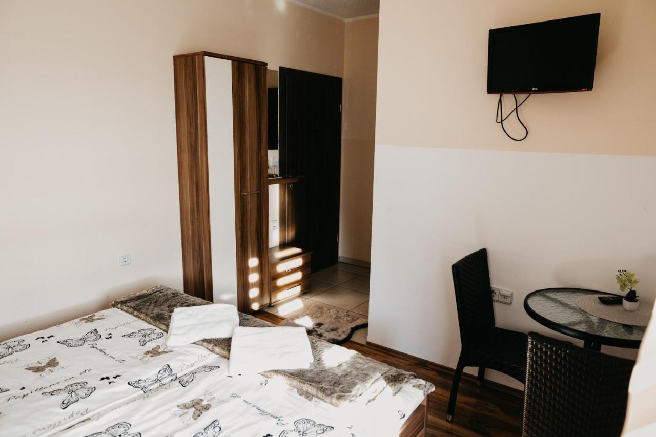 Apartments-Rooms Vogrinec พทุย ภายนอก รูปภาพ