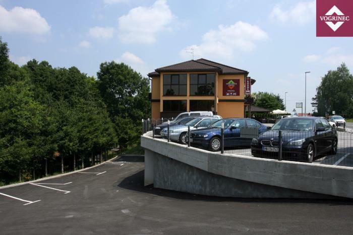 Apartments-Rooms Vogrinec พทุย ภายนอก รูปภาพ
